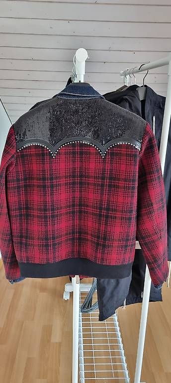 Vestes: NEU! Dsquared2 Jacke, Gr. 38 – D'occasion à Hombrechtikon par goe_f996 3