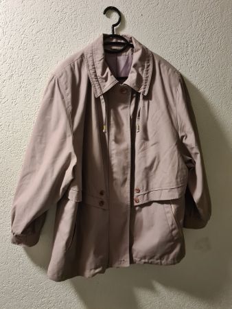 Warme Damen Jacke Gr. 46-48 gefüttert. SandBeige