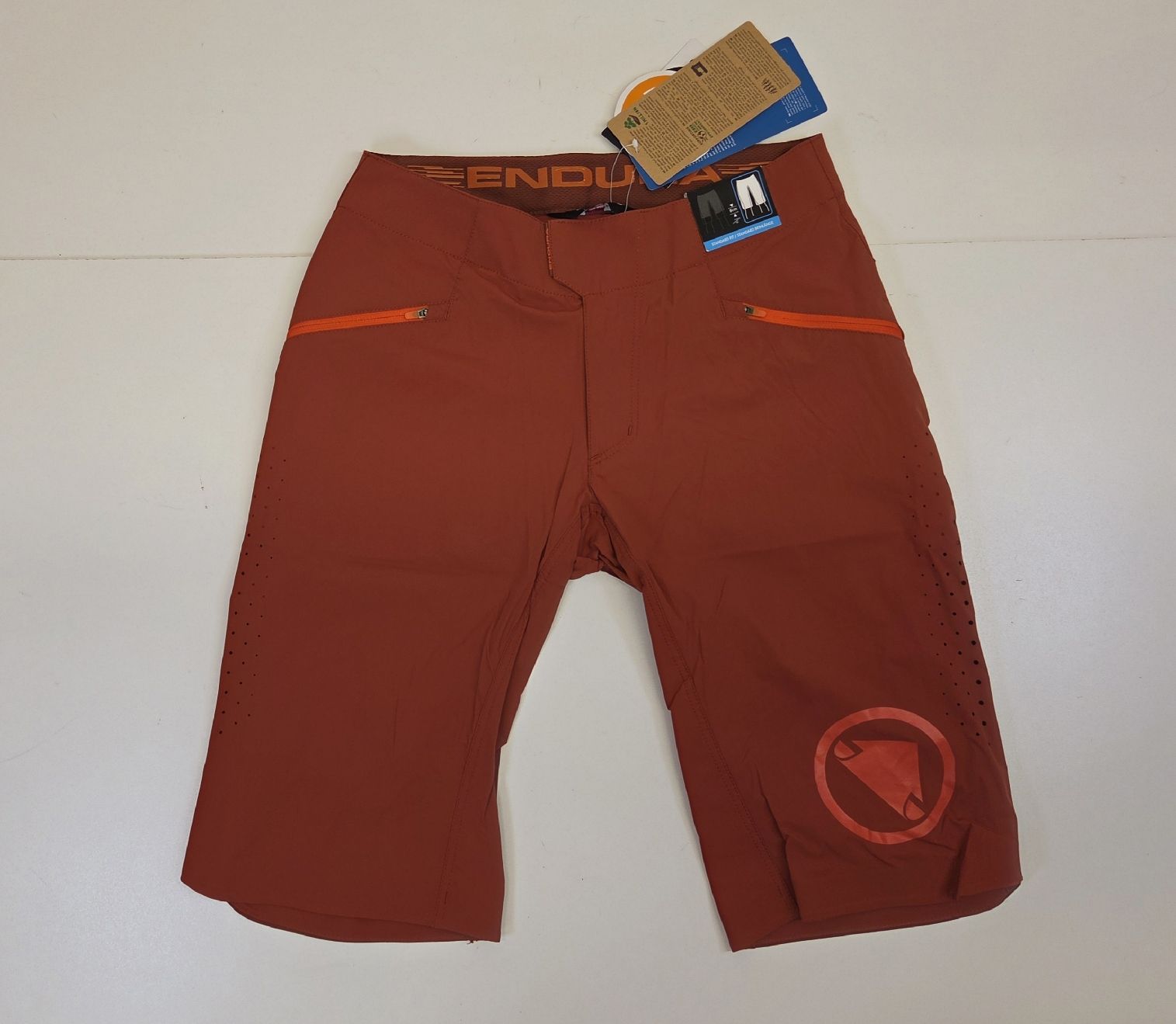 Endura Pantaloni: Endura SingleTrack Lite Damen Velohose Gr. S – Nuovo e nell'imballaggio originale da Braunau venduto da Brand-Store 1