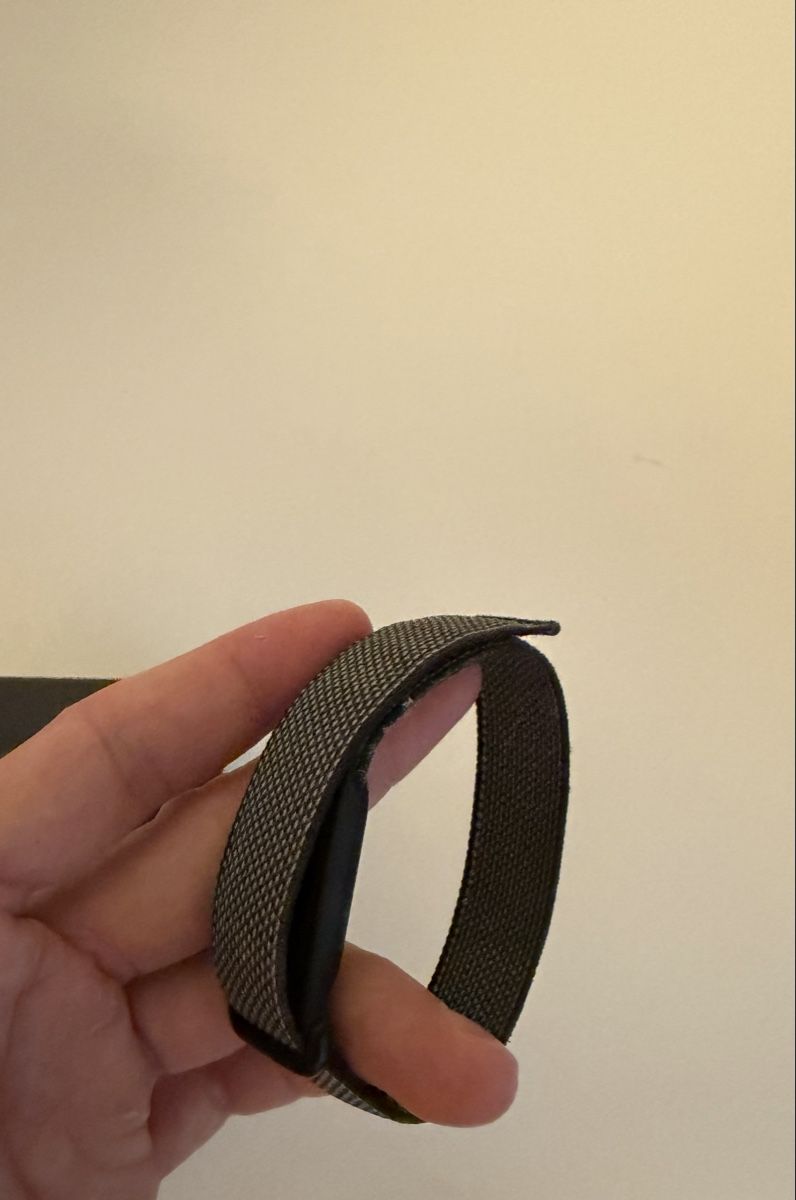 Google Smartwatch: Google Fitbit Air Armband Schwarz mit Box und Ladekabel – Usato da Zürich venduto da PixelTreasure 1