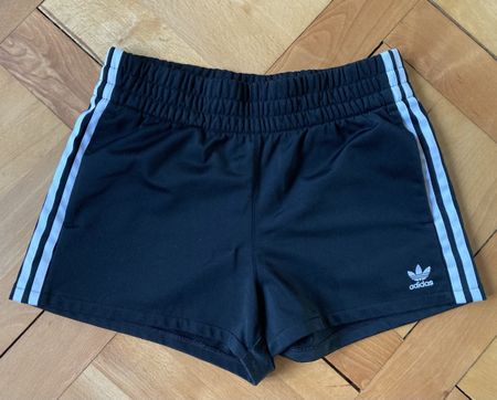 Adidas Shorts Damen schwarz Grösse M