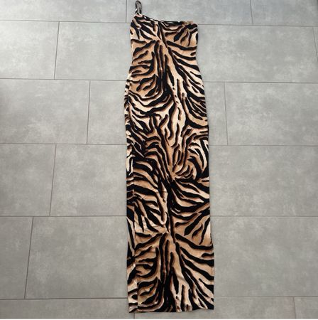 Langes Kleid Fashionnova - Size S 