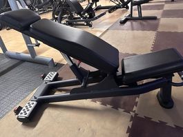 Trainingsbank verstellbar