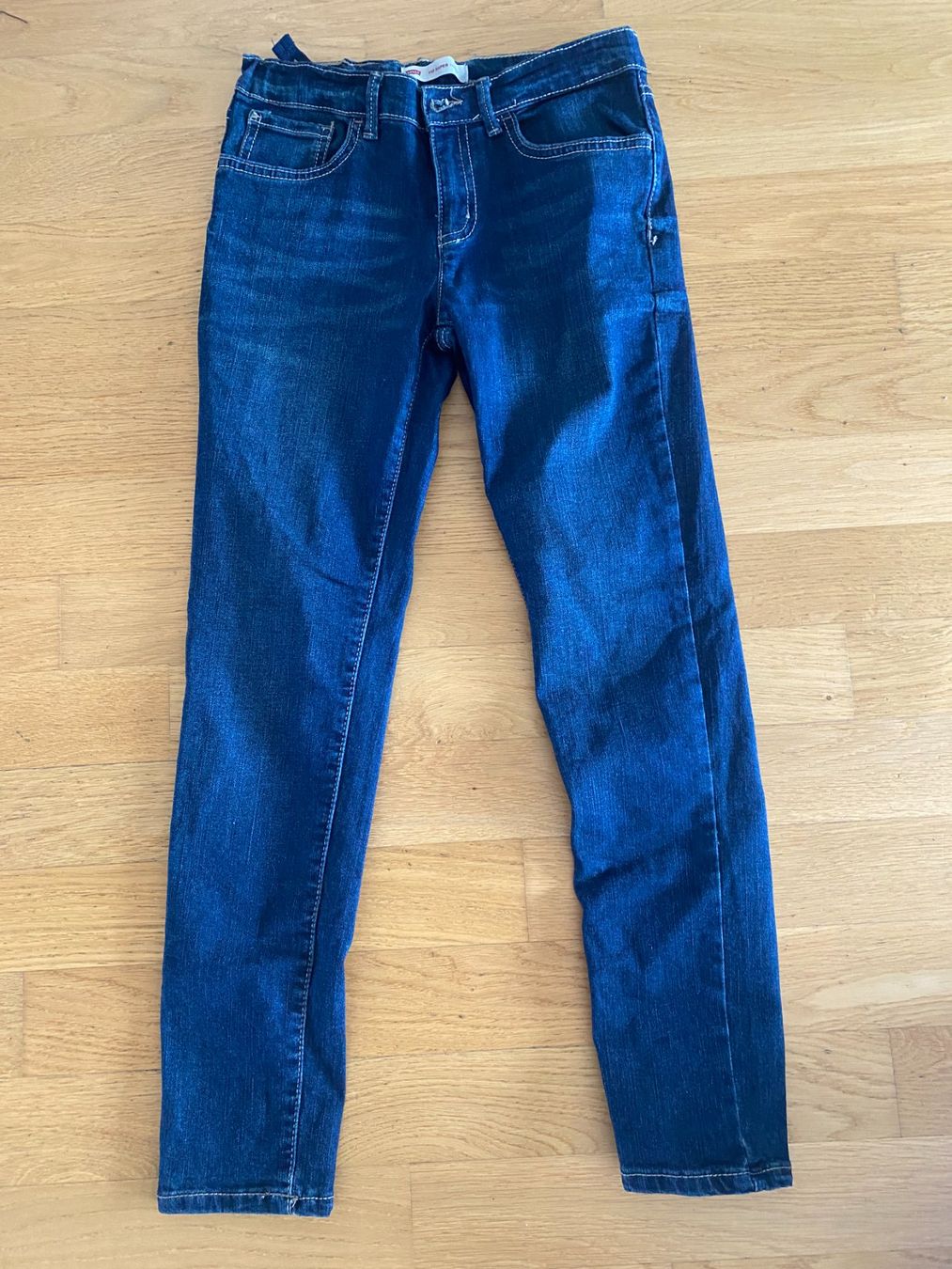 Levi's Pantaloni: Levi's Kinderjeans - 12R oder 152 – Usato da Zürich venduto da GueBi2009