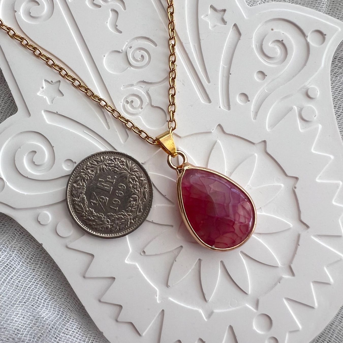 Ciondoli: Pendentif en agate rose – Nuovo e nell'imballaggio originale da Pully venduto da sunaddict 1