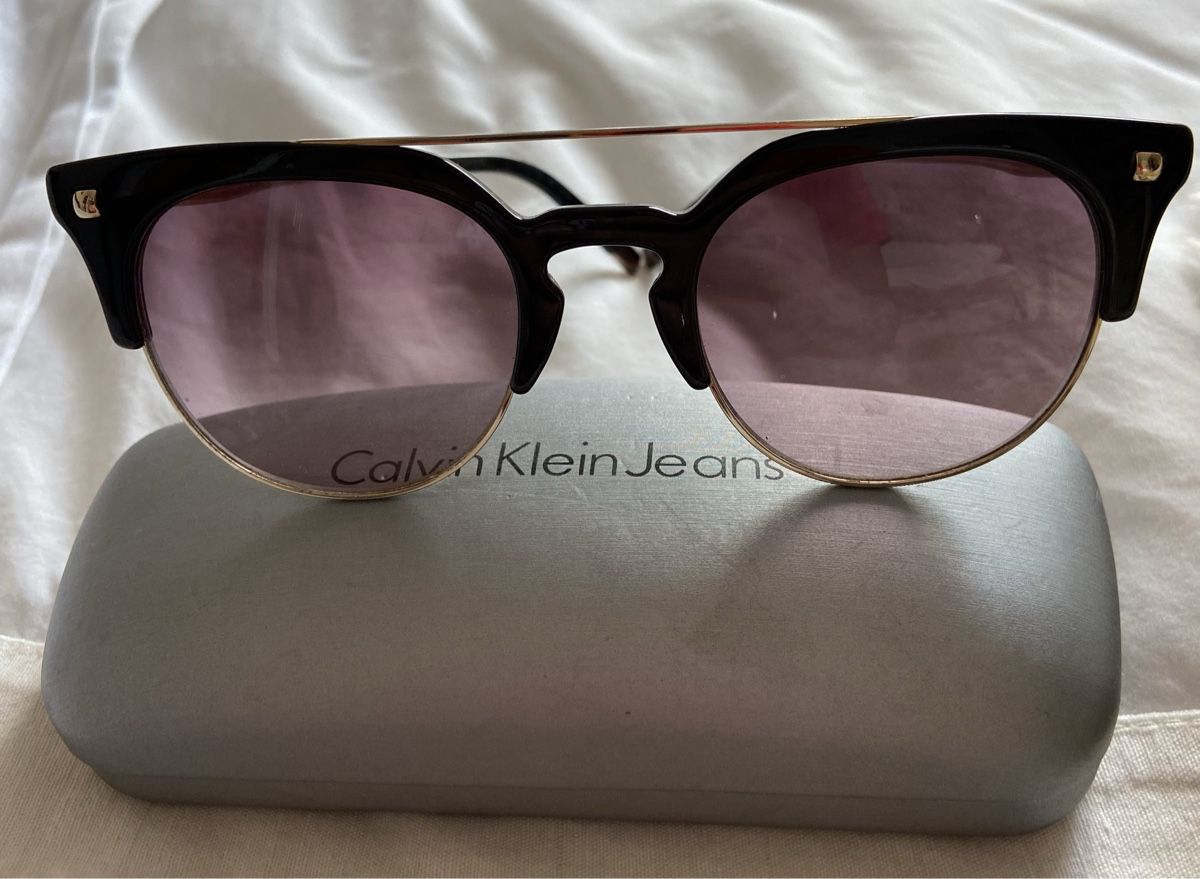 Calvin Klein Occhiali & Lenti: Calvin Klein Sonnenbrille – Usato da Zürich venduto da Mucklo