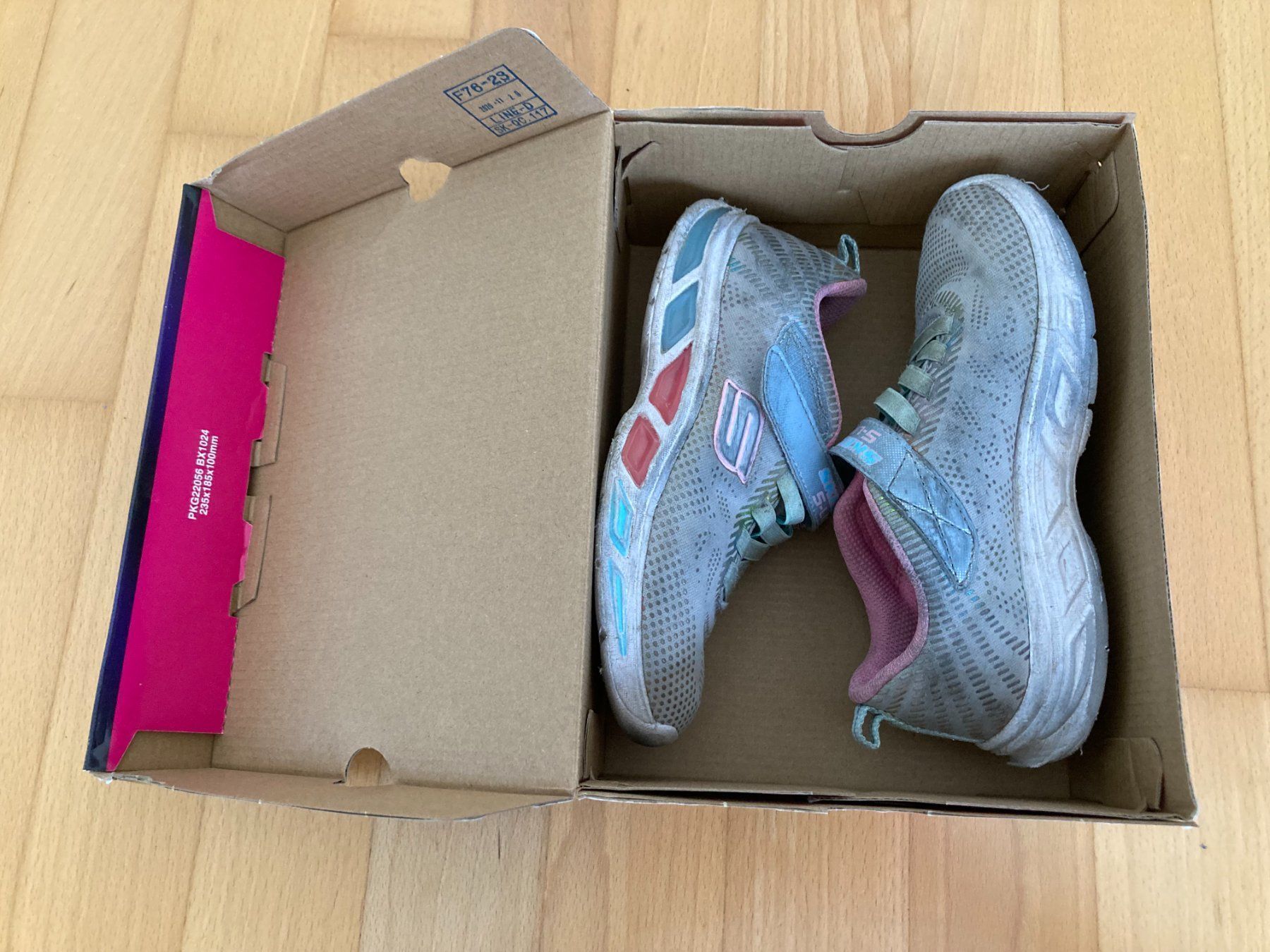 Skechers Scarpe per ragazze: Skechers "S-Lights" – Usato da Muttenz venduto da Juvenile33 6