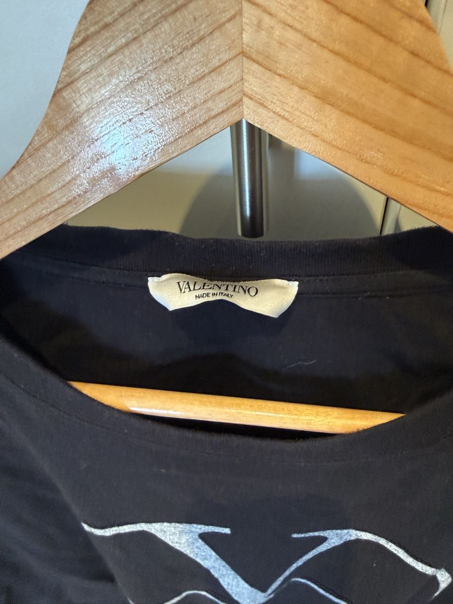 Valentino T-Shirts: Valentino Garavani Tee Shirt – Gebraucht aus Genève von SG_73 1
