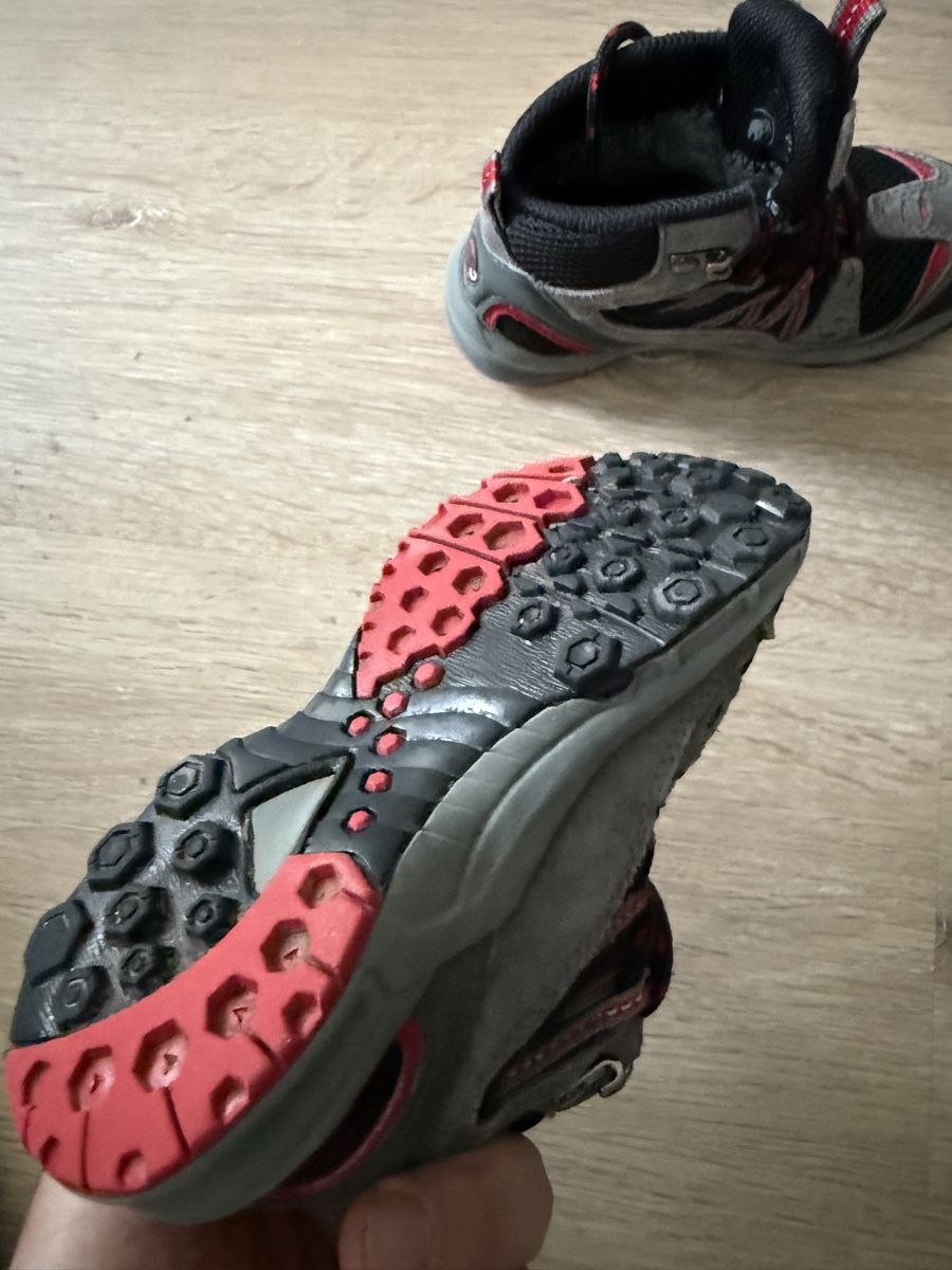Mammut Scarpe da uomo: Wanderschuhe Mamut, Goretex, Gr. 27 – Usato da Dübendorf venduto da Ilsaporedelviaggio 4
