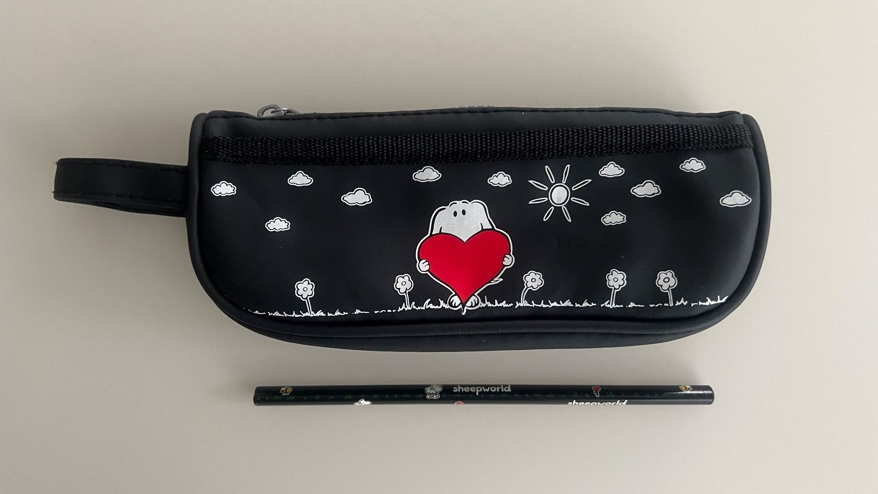Altro in Scrittura & Disegno: Sheepworld Etui mit Sheepworld Bleistift – Nuovo (secondo la descrizione) da Kehrsatz venduto da Louvitesse