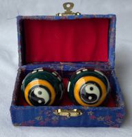 Klangkugeln mit Yin Yang - Bagua Zeichen - Schmuckschatuelle