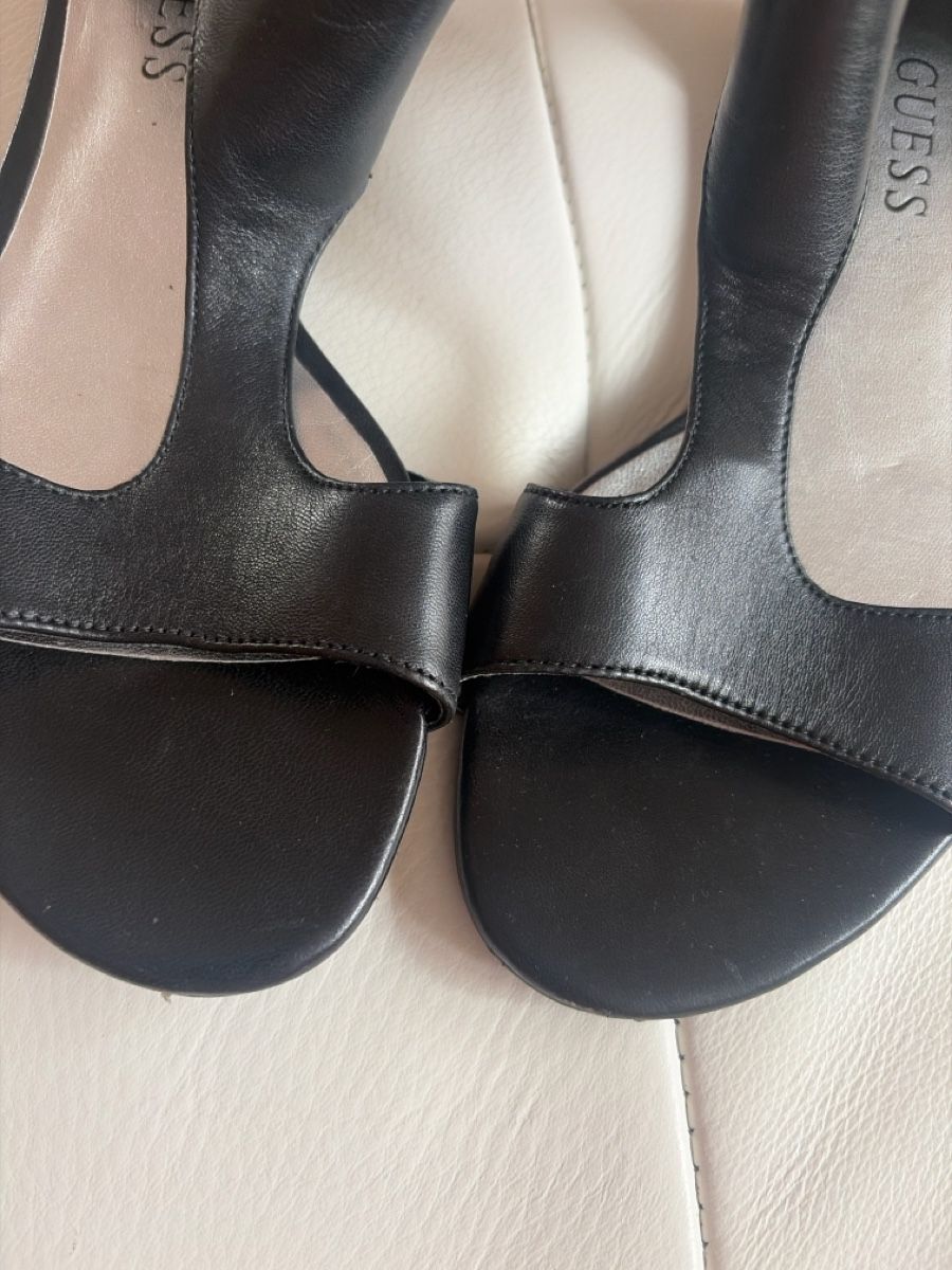 Guess Scarpe da donna: Guess – Nuovo (secondo la descrizione) da Pully venduto da Kalissa 1