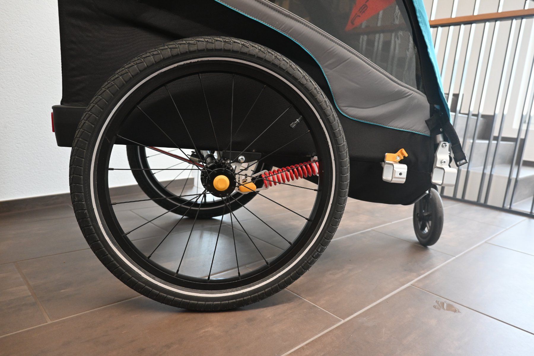 Burley Anhänger: Premium Veloanhänger Burley D'Lite X Single – Gebraucht aus Wollerau von Karamalzii 8