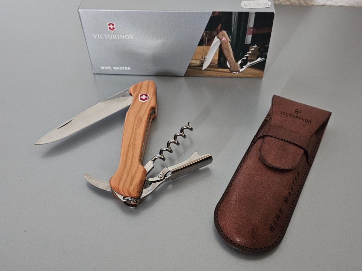 Victorinox Coltelli tascabile: Victorinox Wine Master Nussbaum Holz – Nuovo e nell'imballaggio originale da Jegenstorf venduto da Bracher_Store 2