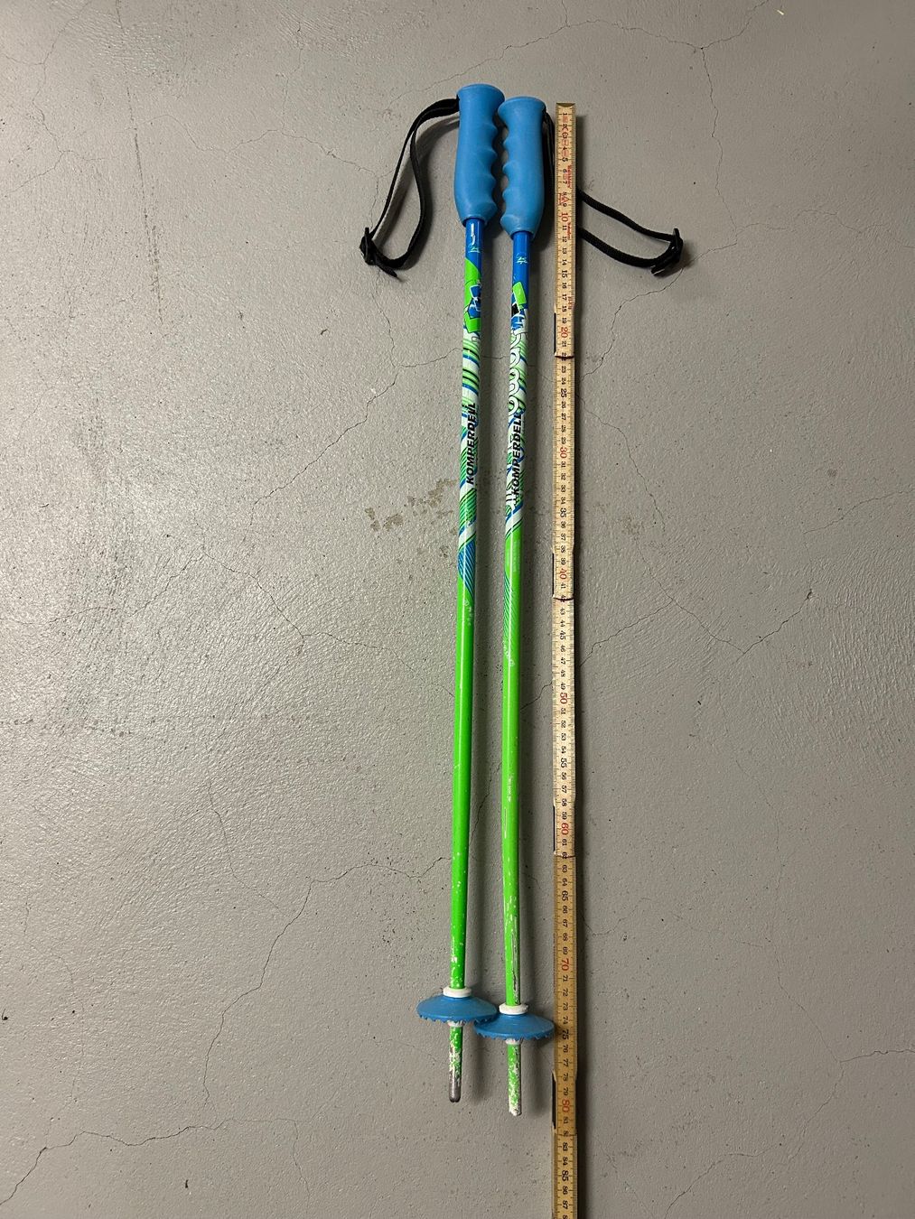 Komperdell Bâtons de ski: Kinder Skistöcke 80 cm – D'occasion à Lütisburg par Gizmo02