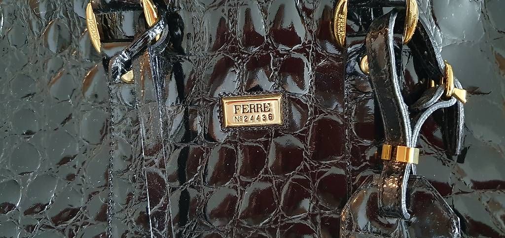 Borse da donna: Gianfranco Ferré Vintage Handtasche schwarz – Usato da Zürich venduto da zuHause75 2