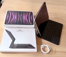Apple iPad Pro 11" (4. Generation) 128 GB + Magic Keyboard
