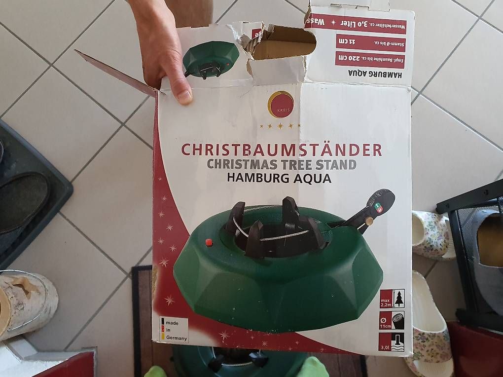 Pieds de sapin de Noël: Christbaumständer  – D'occasion à Dintikon par lyd_j9bq 1