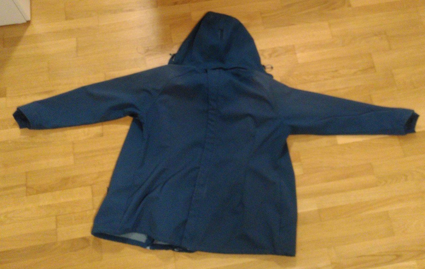 Mamalila Jacken: Mamalila Tragejacke – Gebraucht aus Luzern von sevsto 1