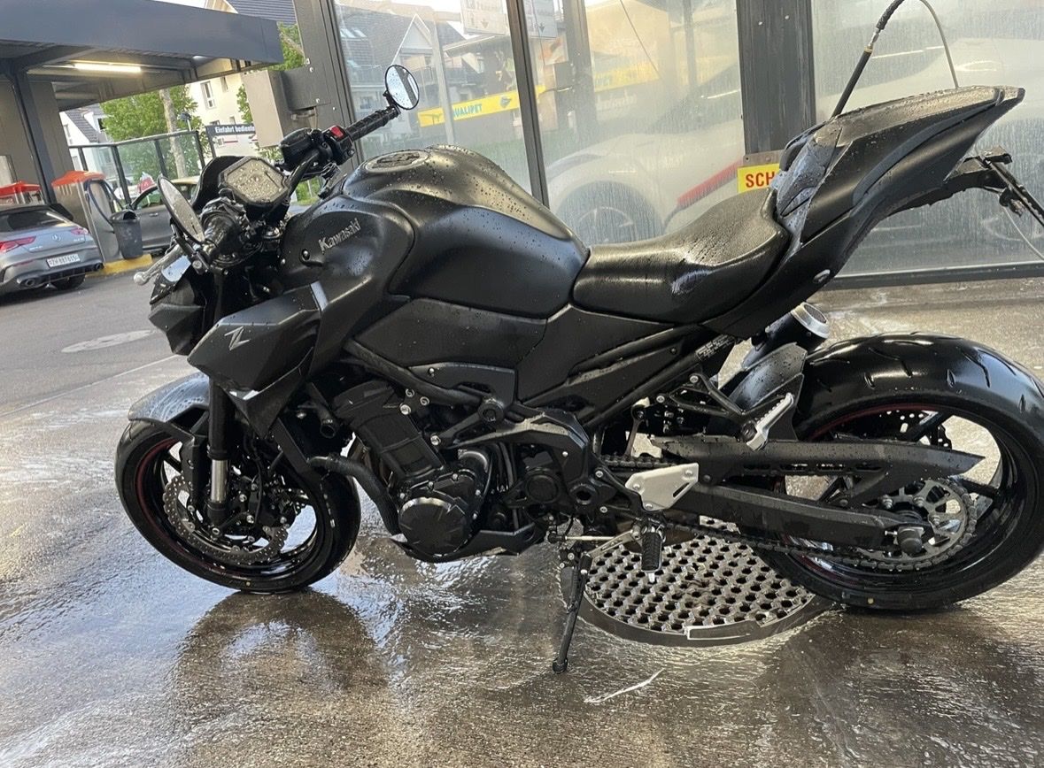 Kawasaki Strada: Kawaski Z900 – Usato da Dürnten venduto da sel_znb9 1