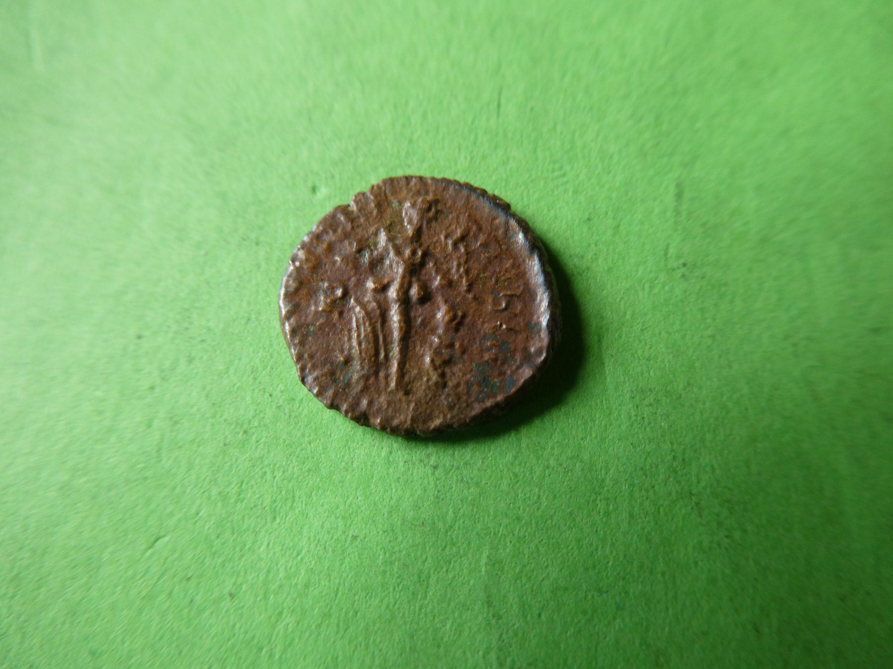 Tutti le monete: uralte Bronzemünze  13 mm     1.12 g – Usato da Hinterforst venduto da Rohusri 2