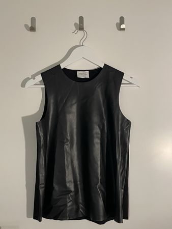 Black Sleeveless Top
