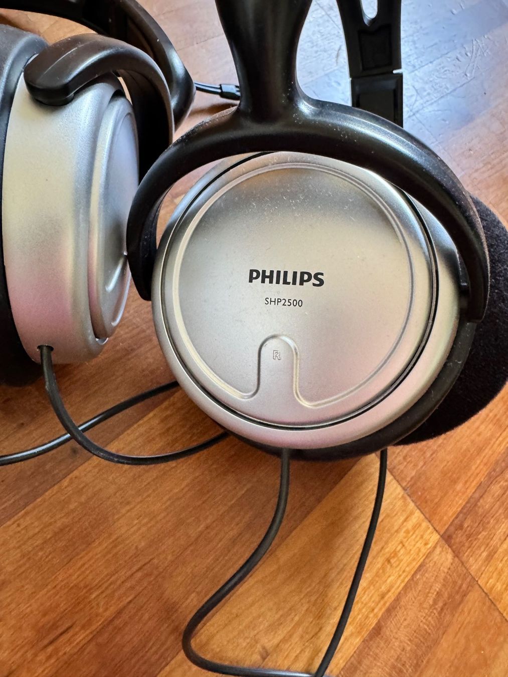 Philips Cuffie: 2 Kopfhörer, Philips Shp2500 mit 6m Kabel – Usato da Zürich venduto da schaffner_lea