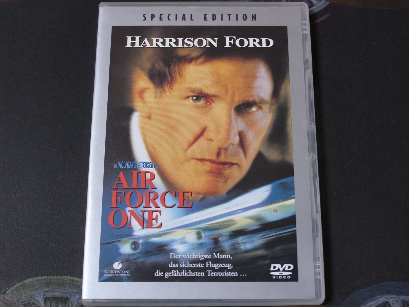 Tutti i DVDs: AIR FORCE ONE (Special Edition) DVD mit Harrison Ford – Usato da Tübach venduto da JamesStone 1