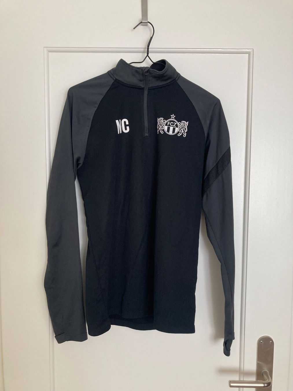 Nike Canottiere & Pantaloni: FCZ Trainerjacke – Usato da Zürich venduto da vesieber