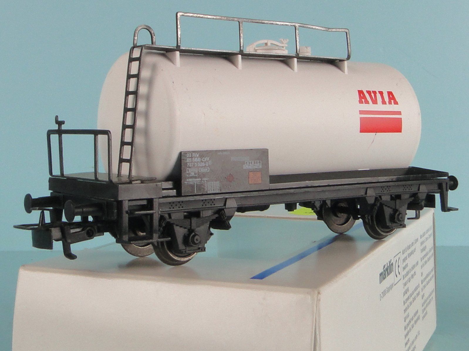 Märklin Modellini di ferrovie: Märklin H0 SBB AVIA Kesselwagen – Usato da Bülach venduto da cann11