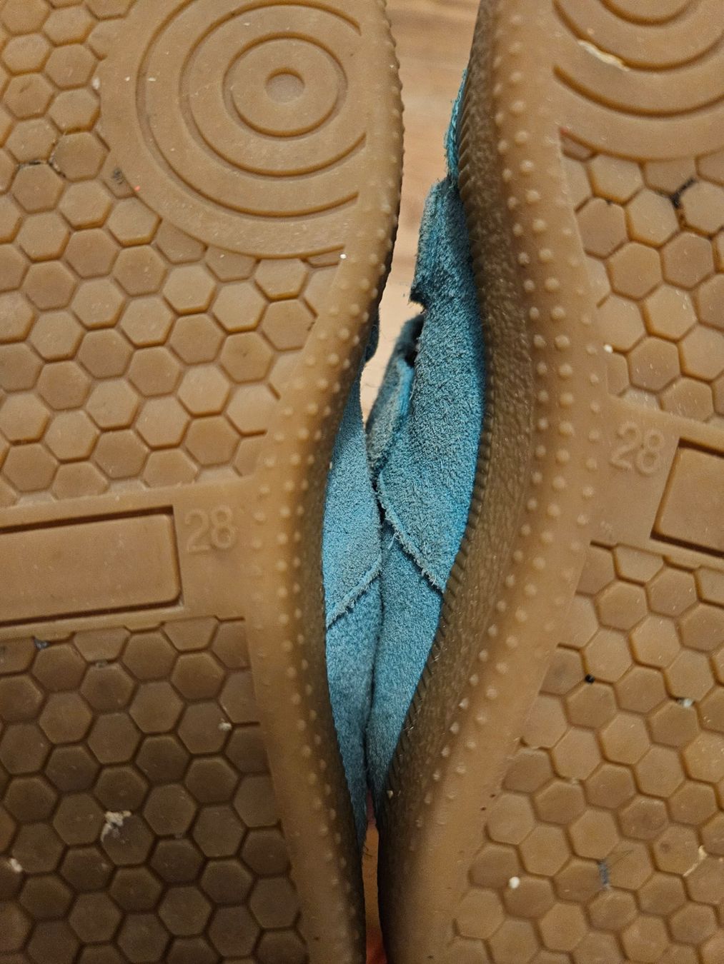 Scarpe per ragazzi: Turnschuhe von Acebos Grösse 28 – Usato da Luzern venduto da Livlivliv 3