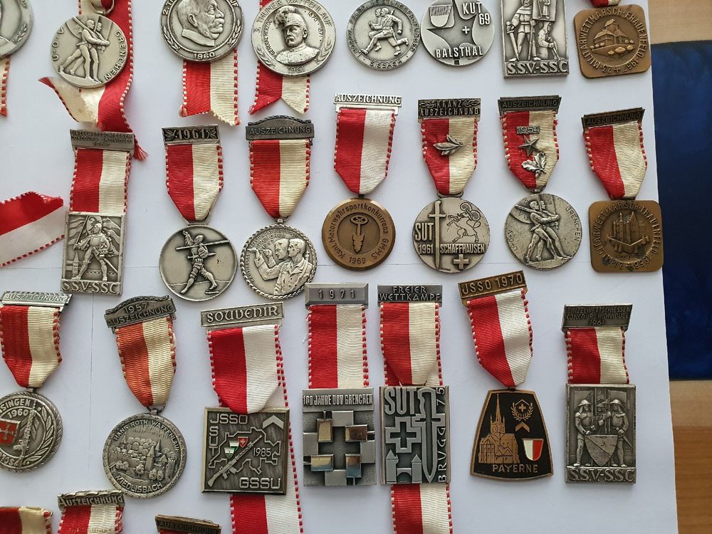 Medaillen: 20. Sehr viele Schweizer Auszeichnungen – Gebraucht aus Schwarzenburg von D.a.v.i.dM. 4
