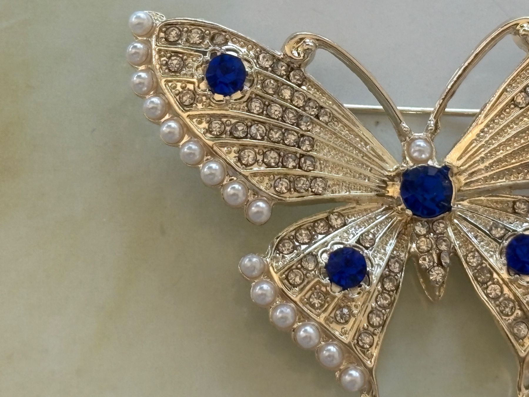 Spille & Fermagli: Luxus Elegante  Brosche Farbe: Gold – Nuovo (secondo la descrizione) da Biel-Bienne venduto da Roserosse13 4