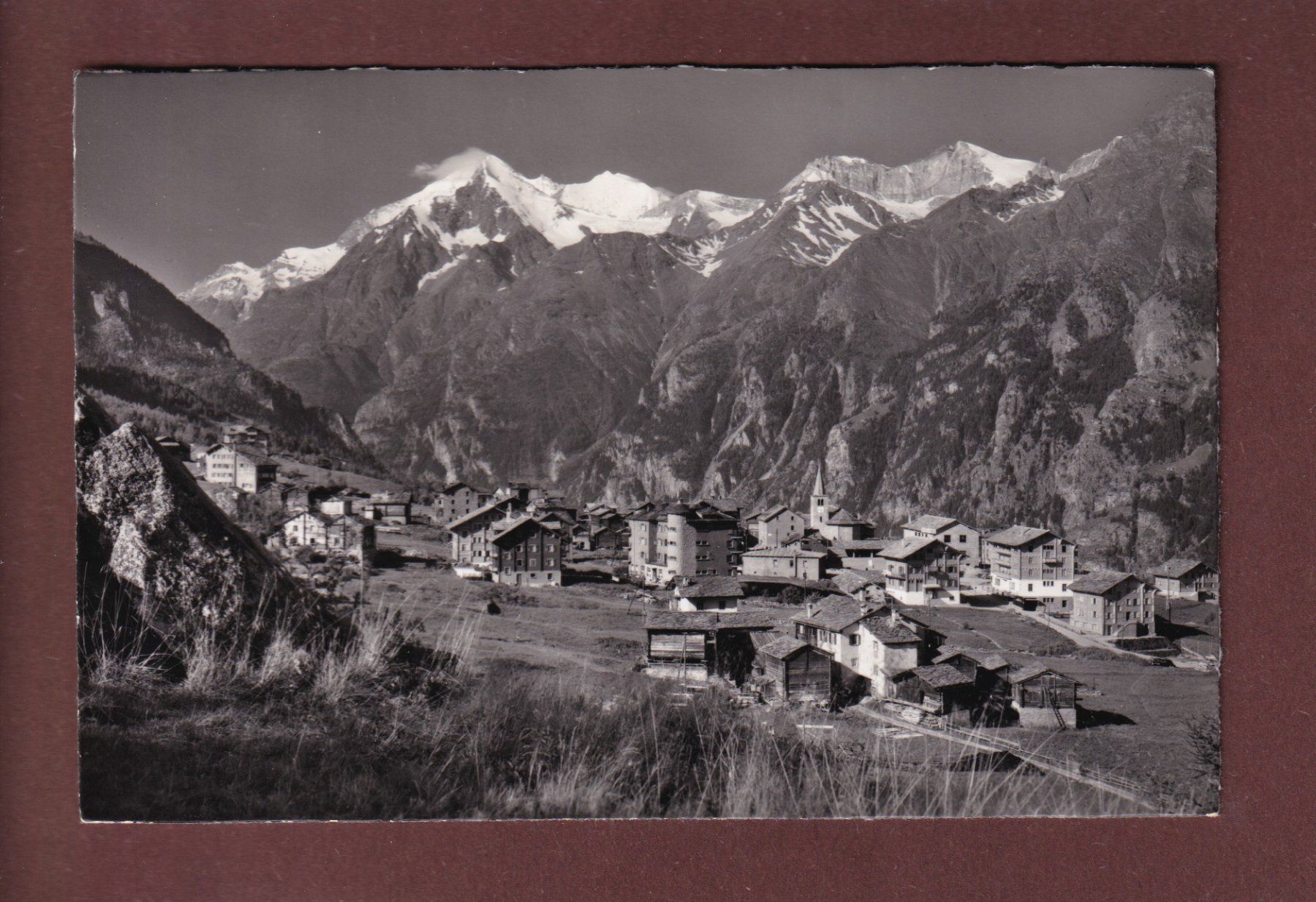 Cartoline postali: GRÄCHEN - Teilansicht - 1957 – Usato da Pully venduto da nicecards