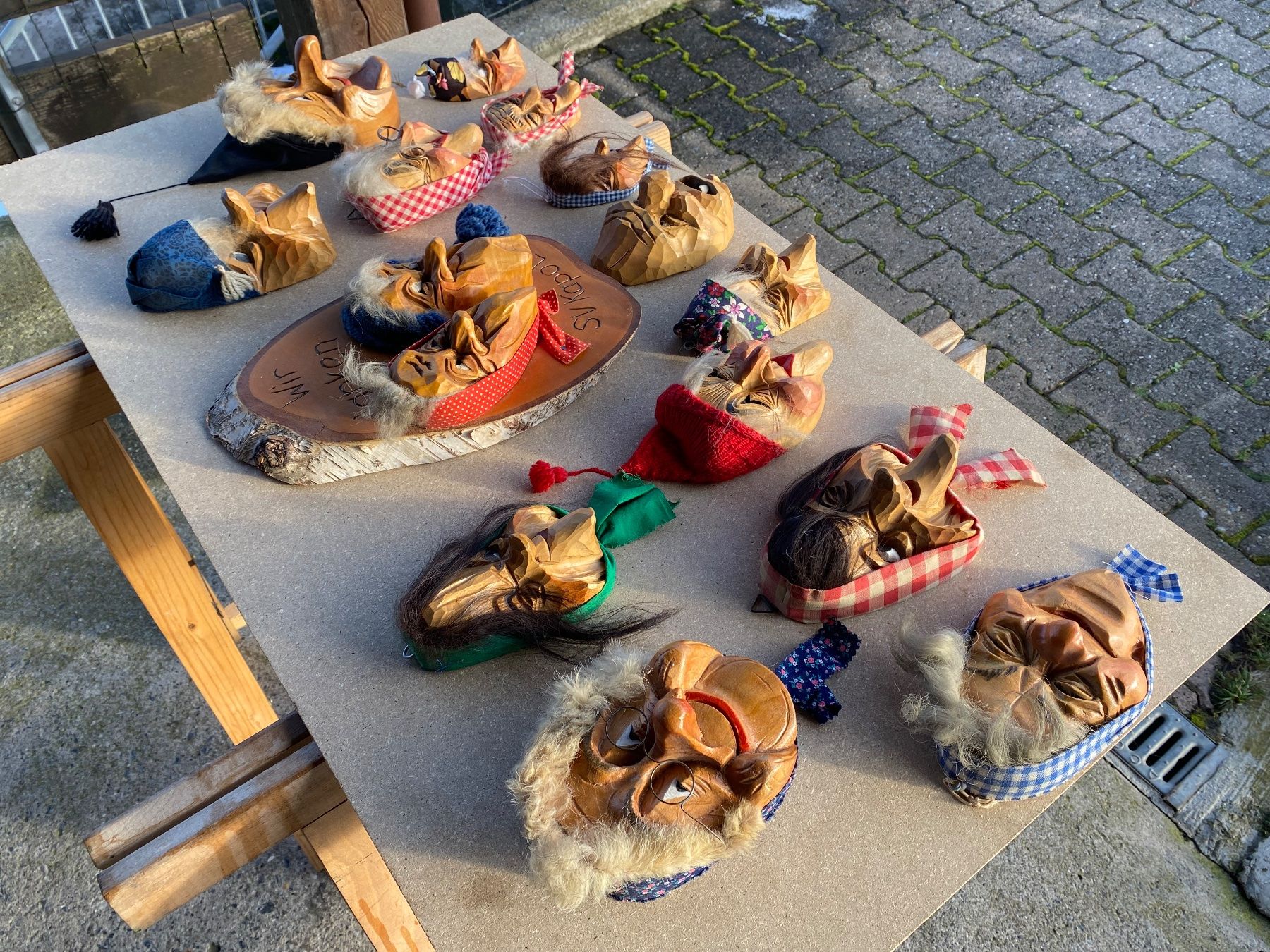 Altro in Antiquarato & Arte: schöne Krienser Holzmasken – Usato da Feldbach venduto da Olive1 5