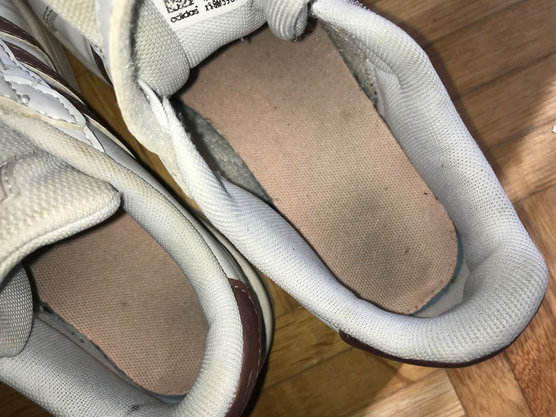 Adidas Schuhe für Mädchen: Turnschuhe Mädchen Adidas Grösse 32 weiss – Gebraucht aus Emmenbrücke von Hathor123 7