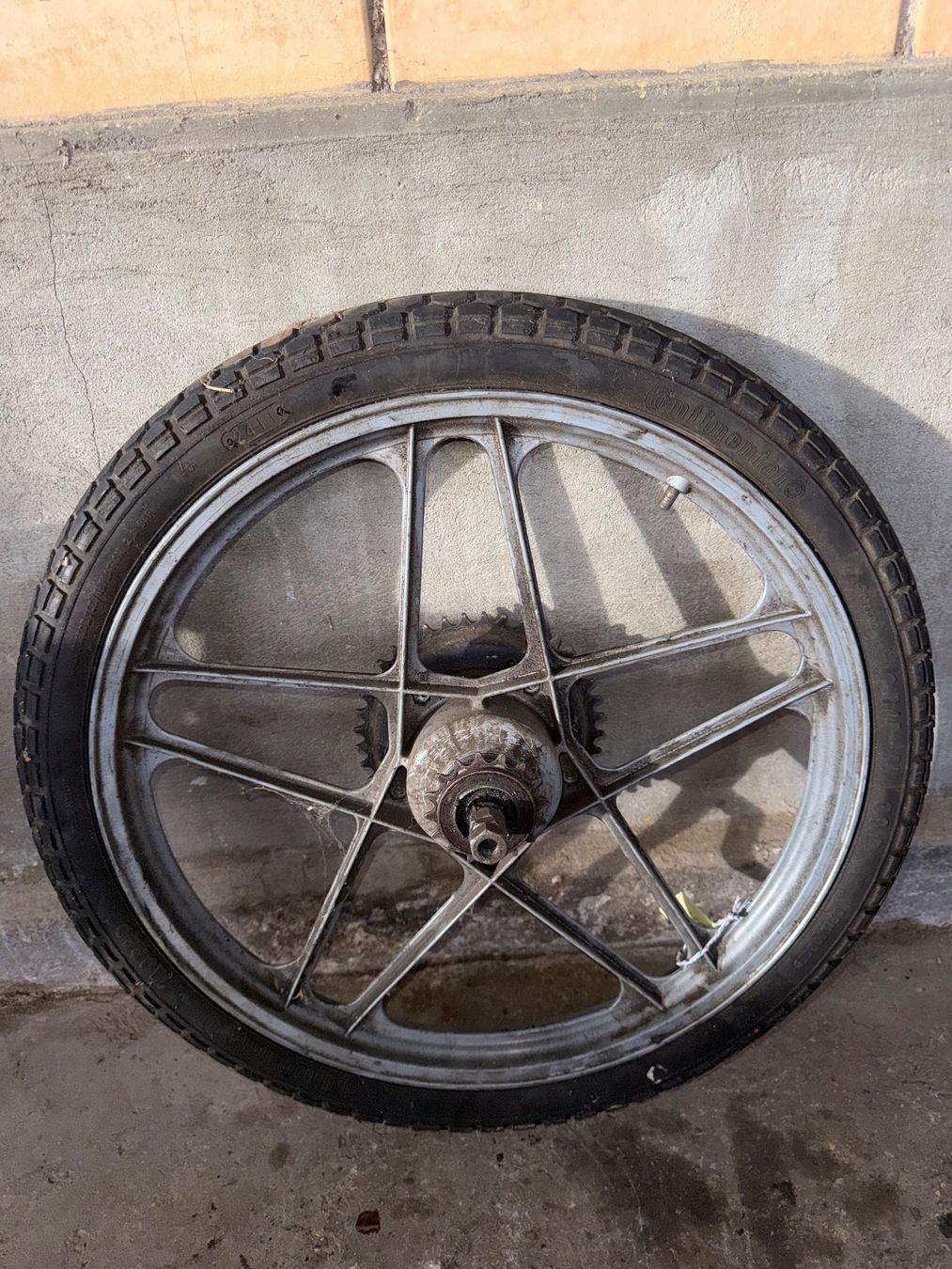Sachs Mofa-Ersatzteile: Sachs Gussfelgen Hinterrad 17 Zoll – Defekt aus Fahrni b. Thun von berger_tuning34 4