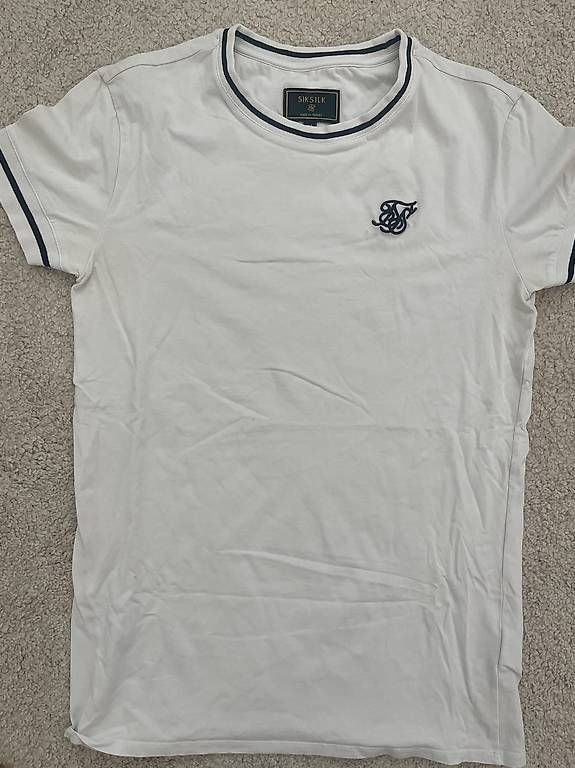 T-shirt: T-Shirt – Usato da Düdingen venduto da sahli89