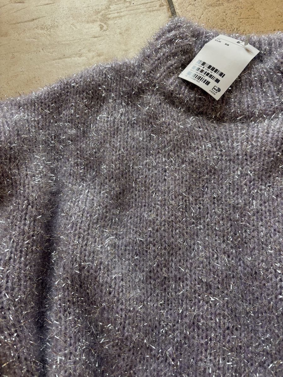 H&M Pullover & Sweatshirts: Pull hm neuf – Neu und originalverpackt aus St-Légier- La Chiésaz von anh_9289 2