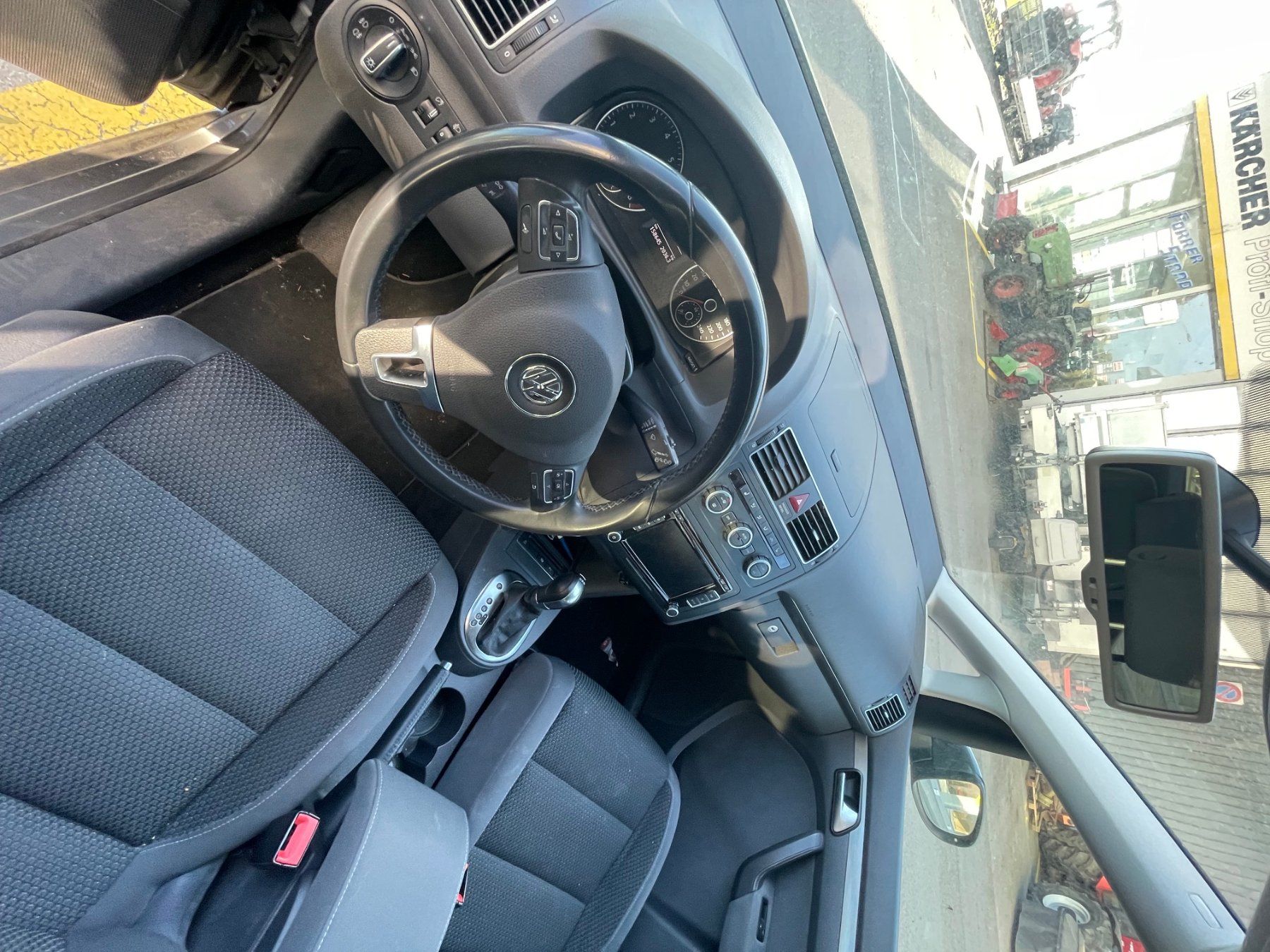 VW Automobili: VW TOURAN 1.4 TSI DSG 7 PLATZ – Usato da Staad SG venduto da Auto_Port 3
