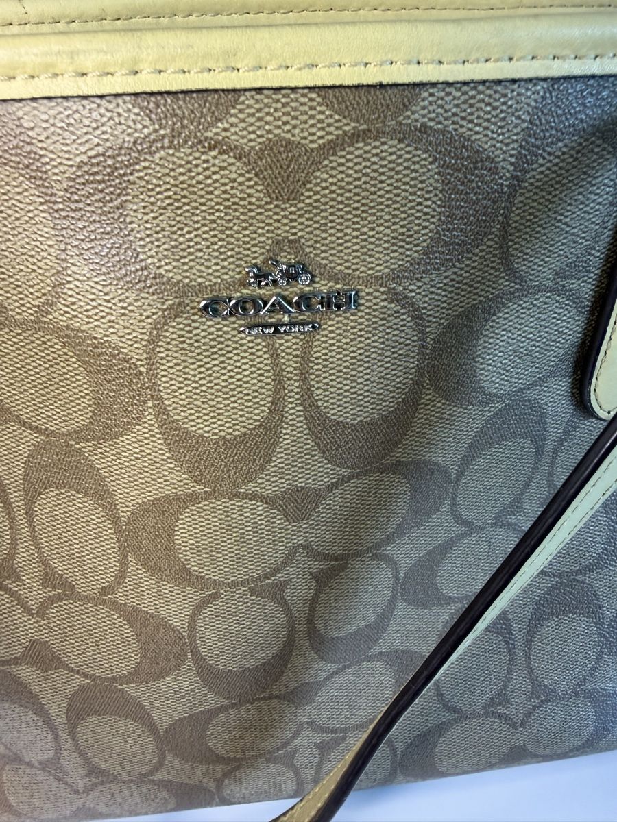 Coach Sacs femmes: Original Coach City Tote Handtasche – D'occasion à Vionnaz par b_f_d_r_g 7