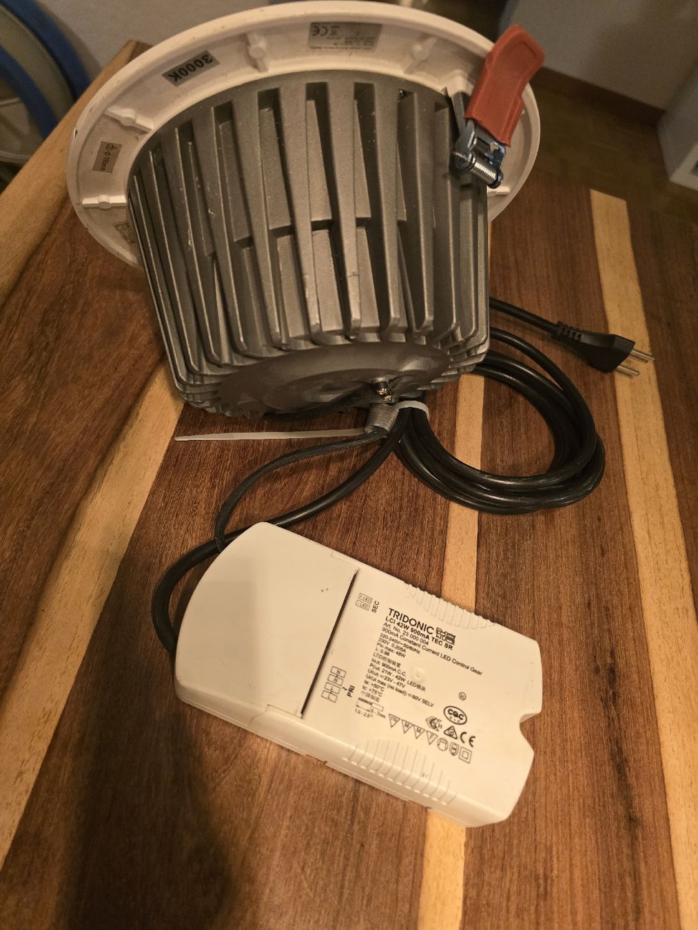 Lampen: LED Spot ( Einbaustrahler) mit konverter – Gebraucht aus Uster von joh_2nbb 1