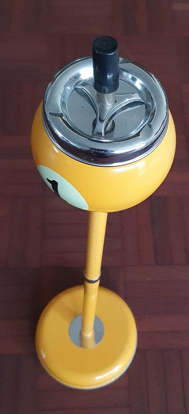 Aschenbecher: Vintage Aschenbecher 60iger Jahre – Gebraucht aus Kreuzlingen von Rschweiz1 1