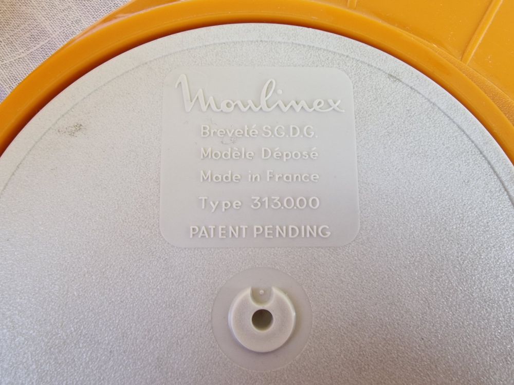 Ancienne essoreuse à salade Moulinex - Label Emmaüs