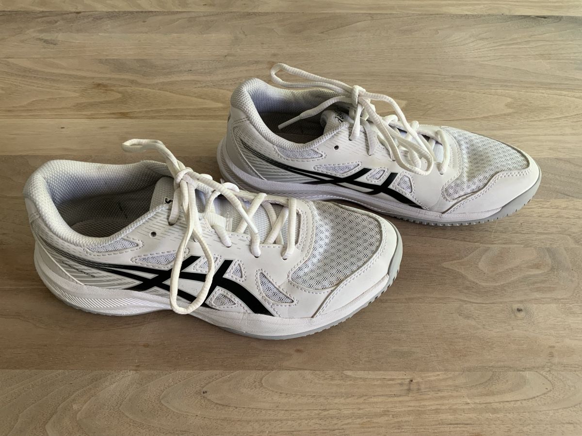 Asics Schuhe für Jungen: Asics UPCOURT 6 Hallenschuhe – Gebraucht aus Magden von Jackevaro 4