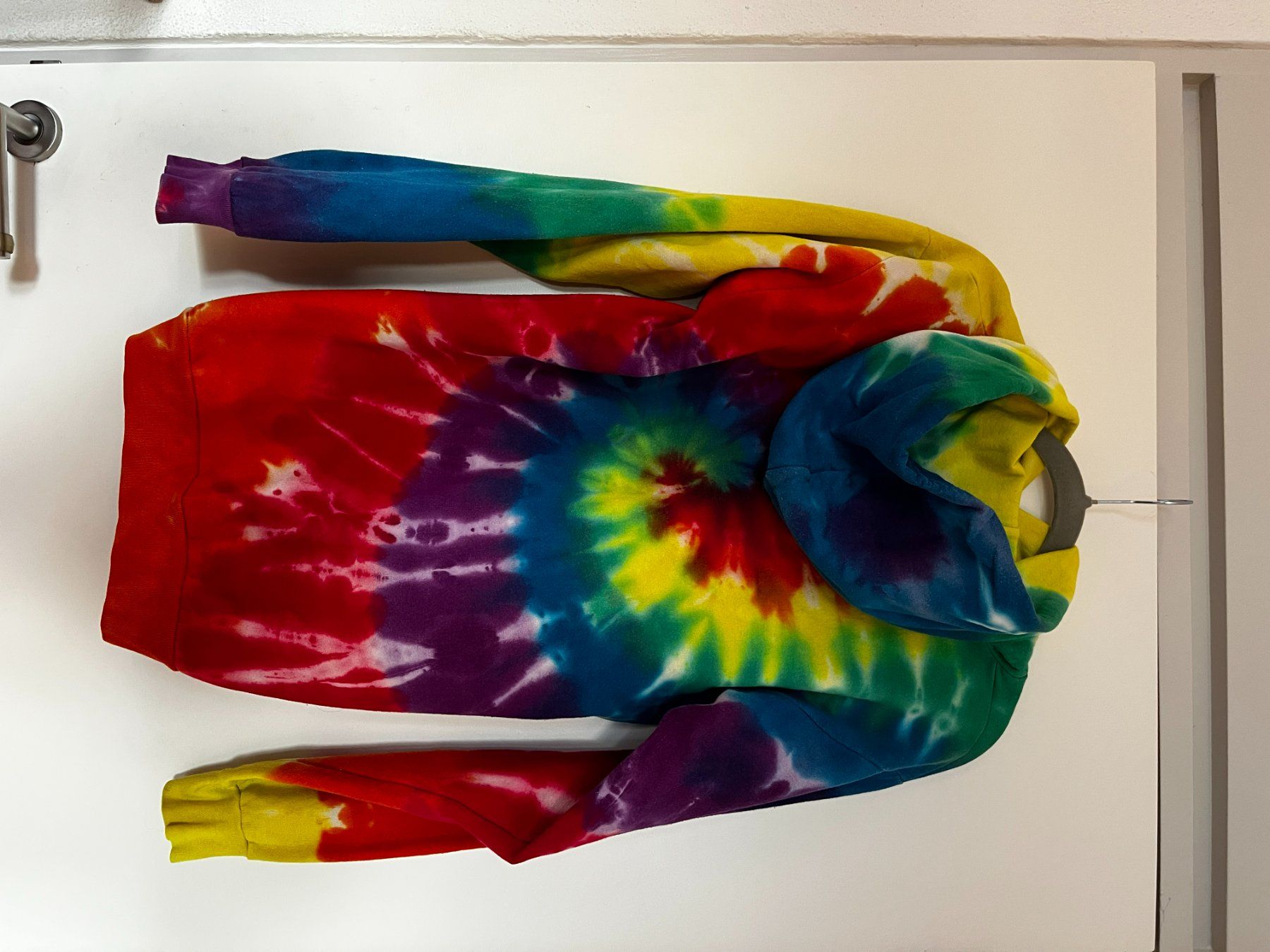 Pulls & Sweat-shirts: Bunter Tie-Dye Hoodie – D'occasion à Seuzach par anina.k 1