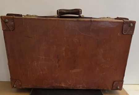 Antiker Vintage-Lederkoffer für Oldtimer & Koffermarkt