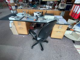 2x Bürotisch/Pult, Schreibtisch mit Schubladenschränken
