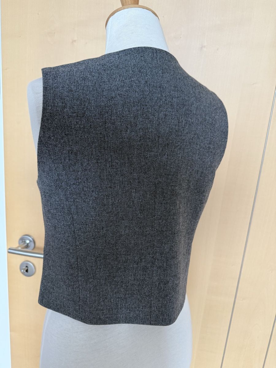 Gilet & Giacche senza maniche: Gilet – Usato da visp venduto da Kmemo1 1