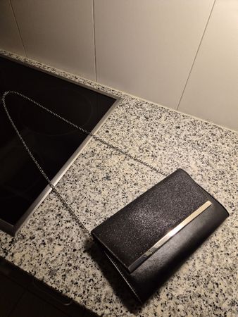 Schwarze Handtasche